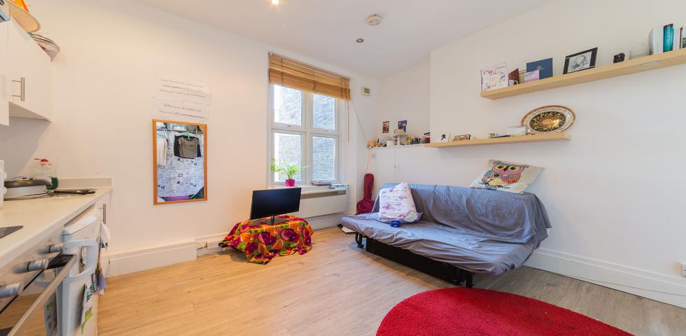 			Studio Apartment, 1 bath, 1 reception Apartment			 West End Lane, WEST HAMPSTEAD